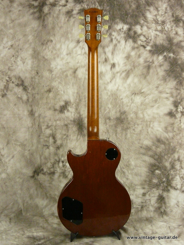 Gibson-Les-Paul-Classic-2000-plain-top-003.JPG