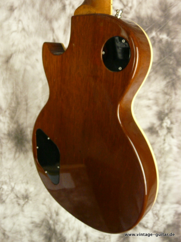 Gibson-Les-Paul-Classic-2000-plain-top-007.JPG