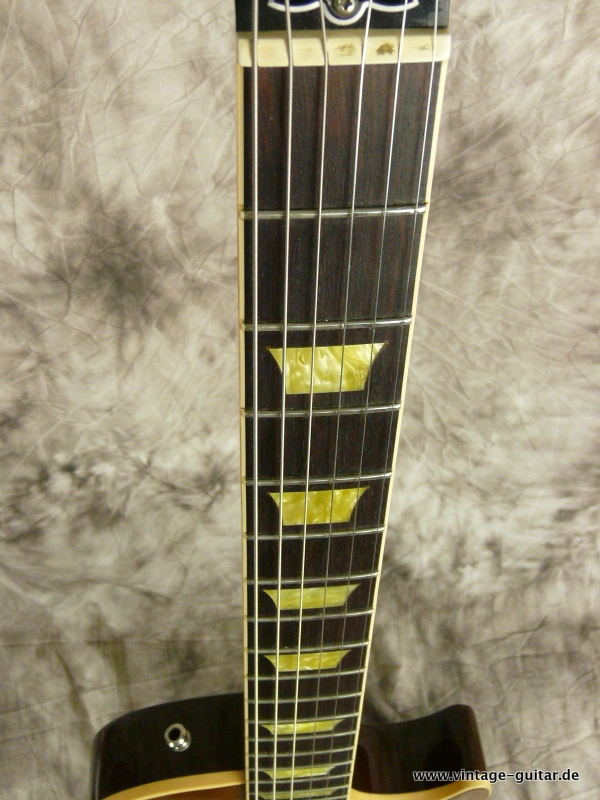 Gibson-Les-Paul-Classic-2000-plain-top-012.JPG