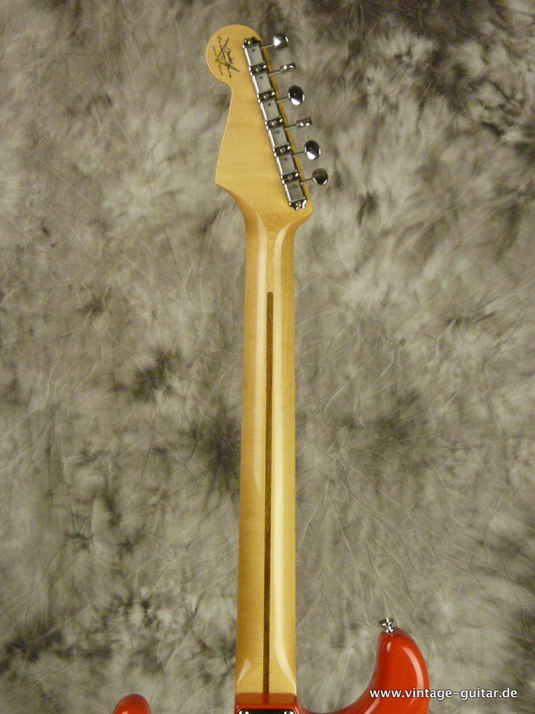 Fender_Stratocaster-2008-fiesta_red-007.JPG
