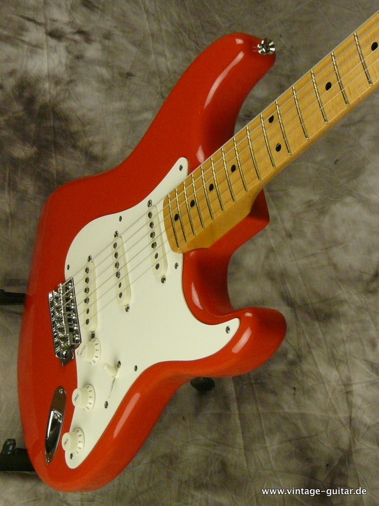 Fender_Stratocaster-2008-fiesta_red-009.JPG