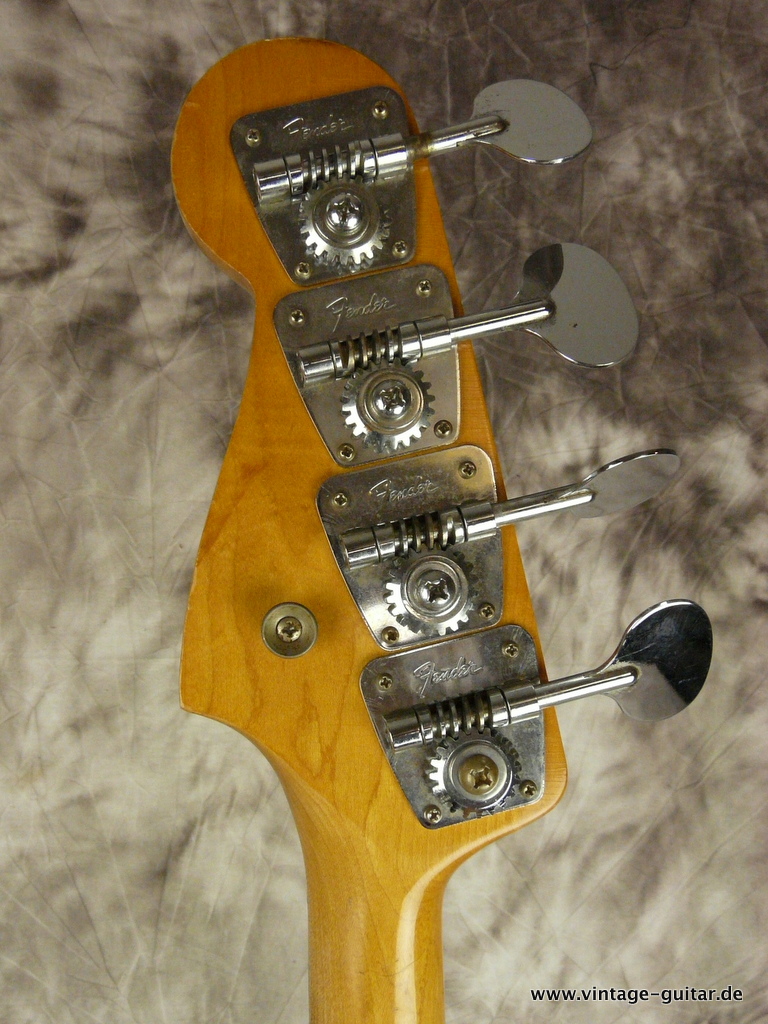 Fender-Jazz-Bass-sunburst-1966-all-original-010.JPG