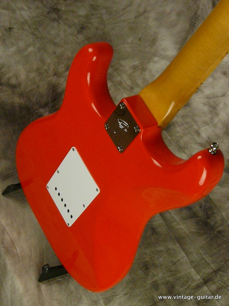 Fender-Stratocaster-Custom-Shop-fiesta-red-007.JPG