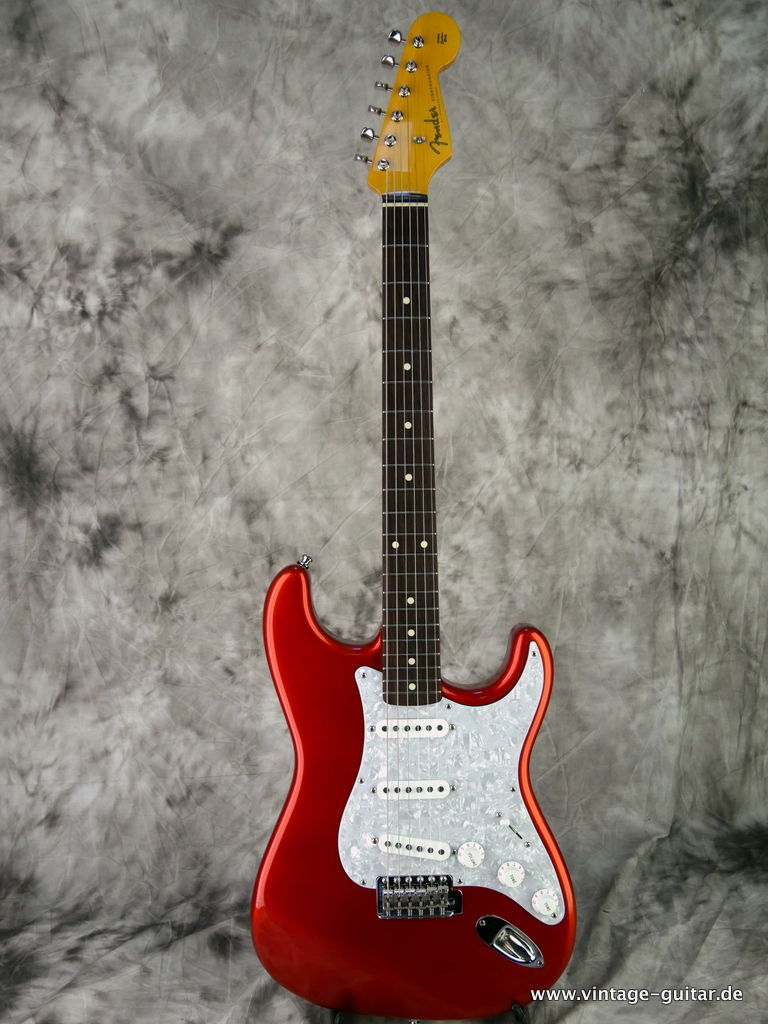 Fender-Stratocaster-MIJ-Japan-1962-Reissue-sparklin-red-001g-red-.JPG