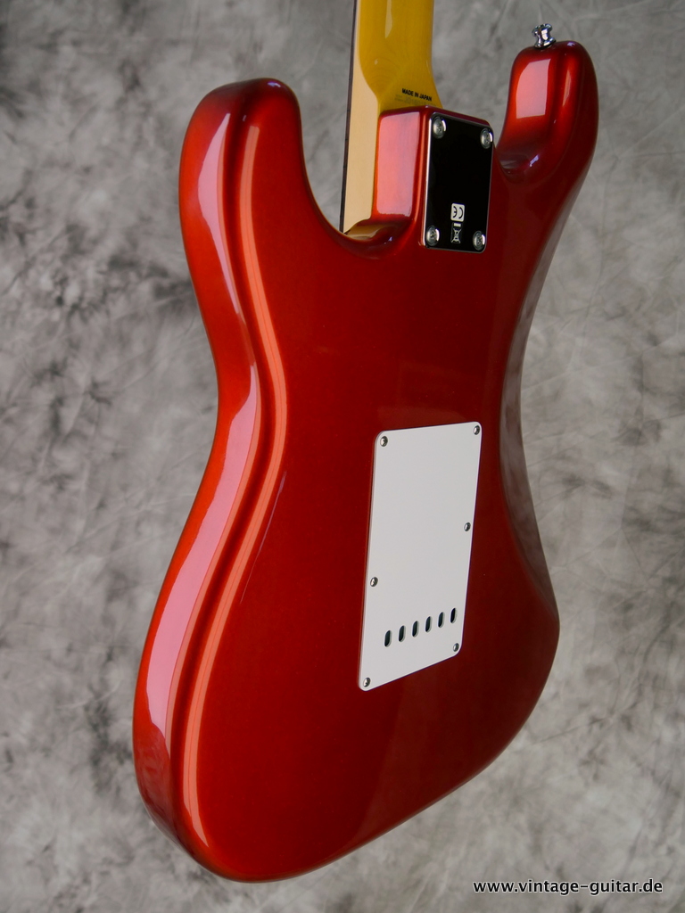 Fender-Stratocaster-MIJ-Japan-1962-Reissue-sparklin-red-001g-red-008.JPG