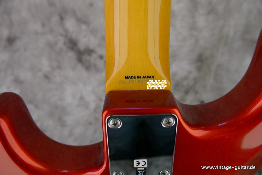Fender-Stratocaster-MIJ-Japan-1962-Reissue-sparklin-red-001g-red-011.JPG