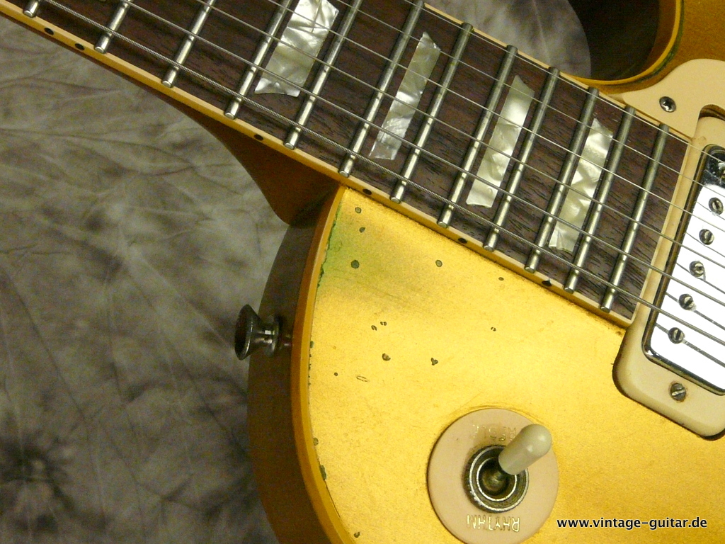 Gibson_Les_Paul-Deluxe-1972-goldtop-011.JPG
