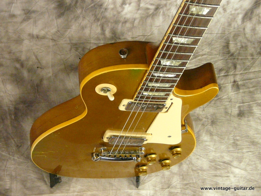 Gibson_Les_Paul-Deluxe-1972-goldtop-012.JPG