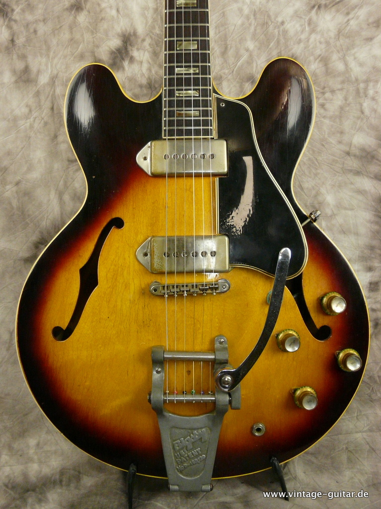Gibson-ES-330-TD-sunburst-1963-002.JPG