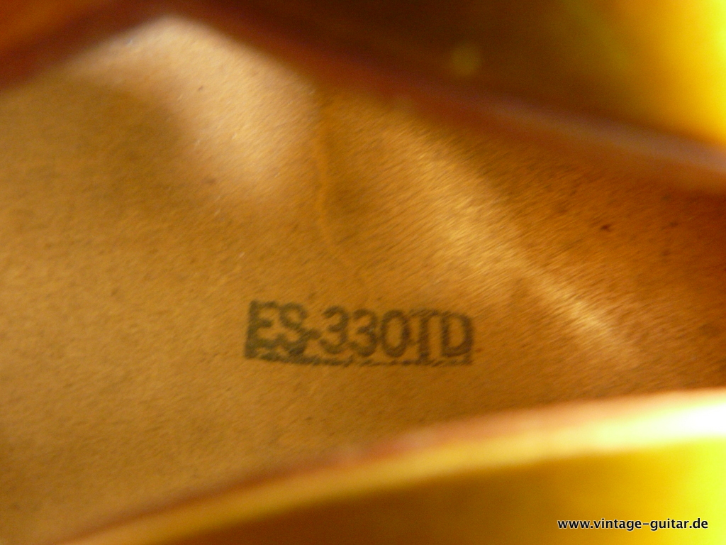 Gibson-ES-330-TD-sunburst-1963-018.JPG