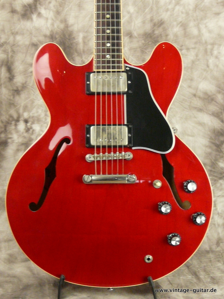Gibson_ES-335-2006-Reissue-dot-cherry-002.JPG