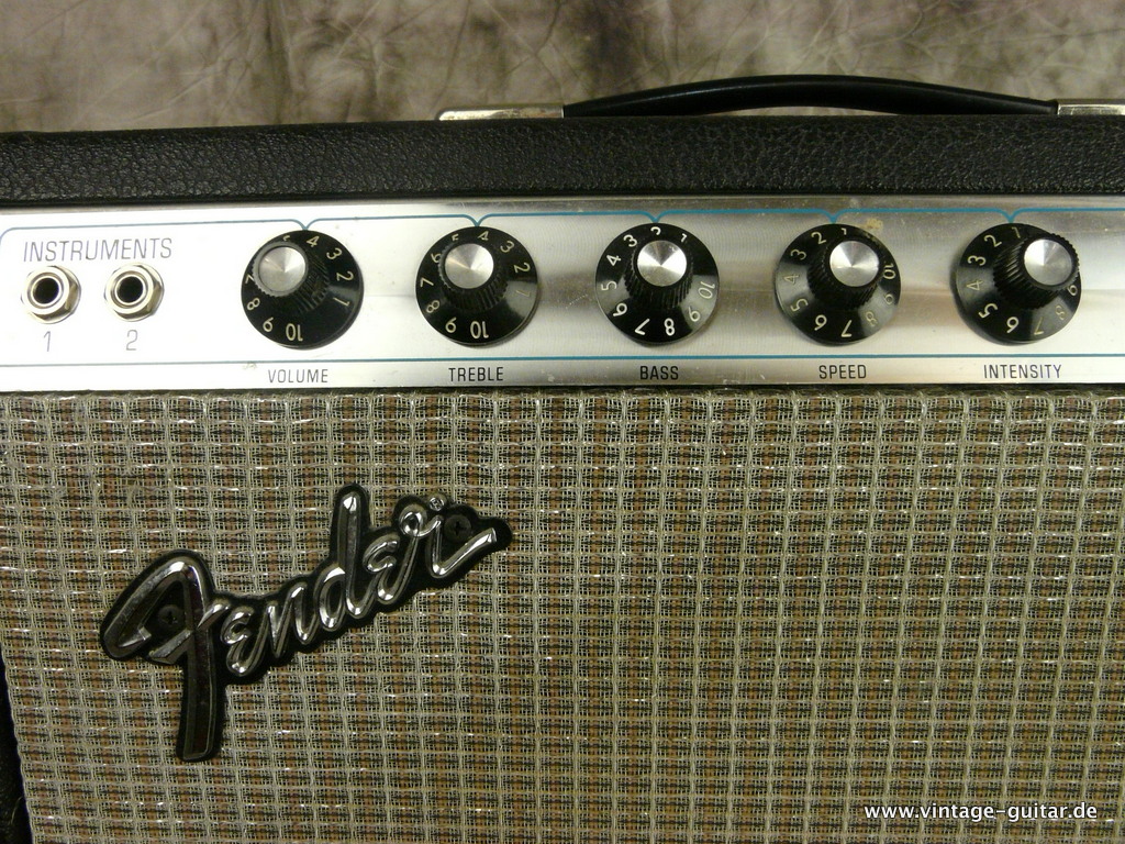 Fender_Princeton_1975-003.JPG