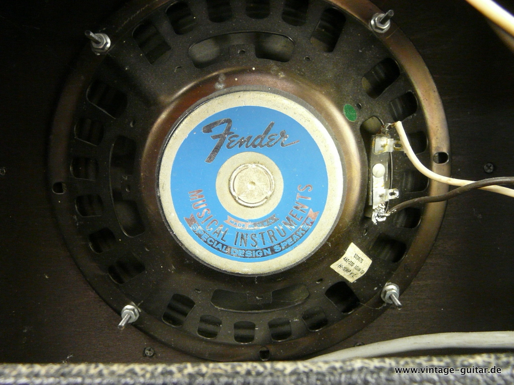 Fender_Princeton_1975-004.JPG