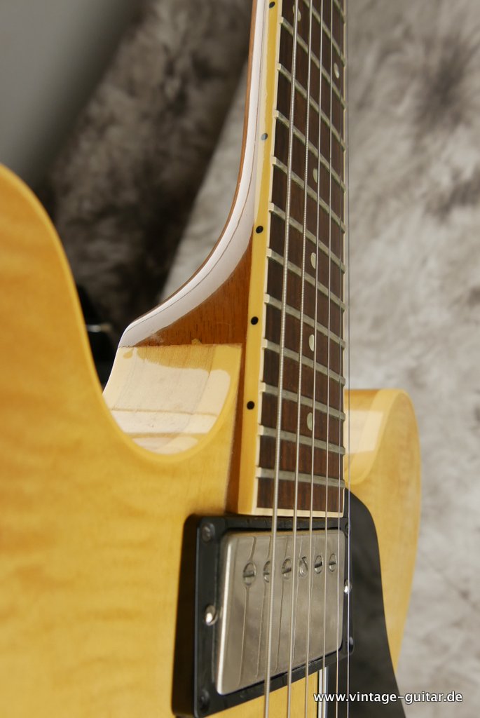 Gibson-ES-335-TD-Dot-1991-PAFs-natural-014.JPG
