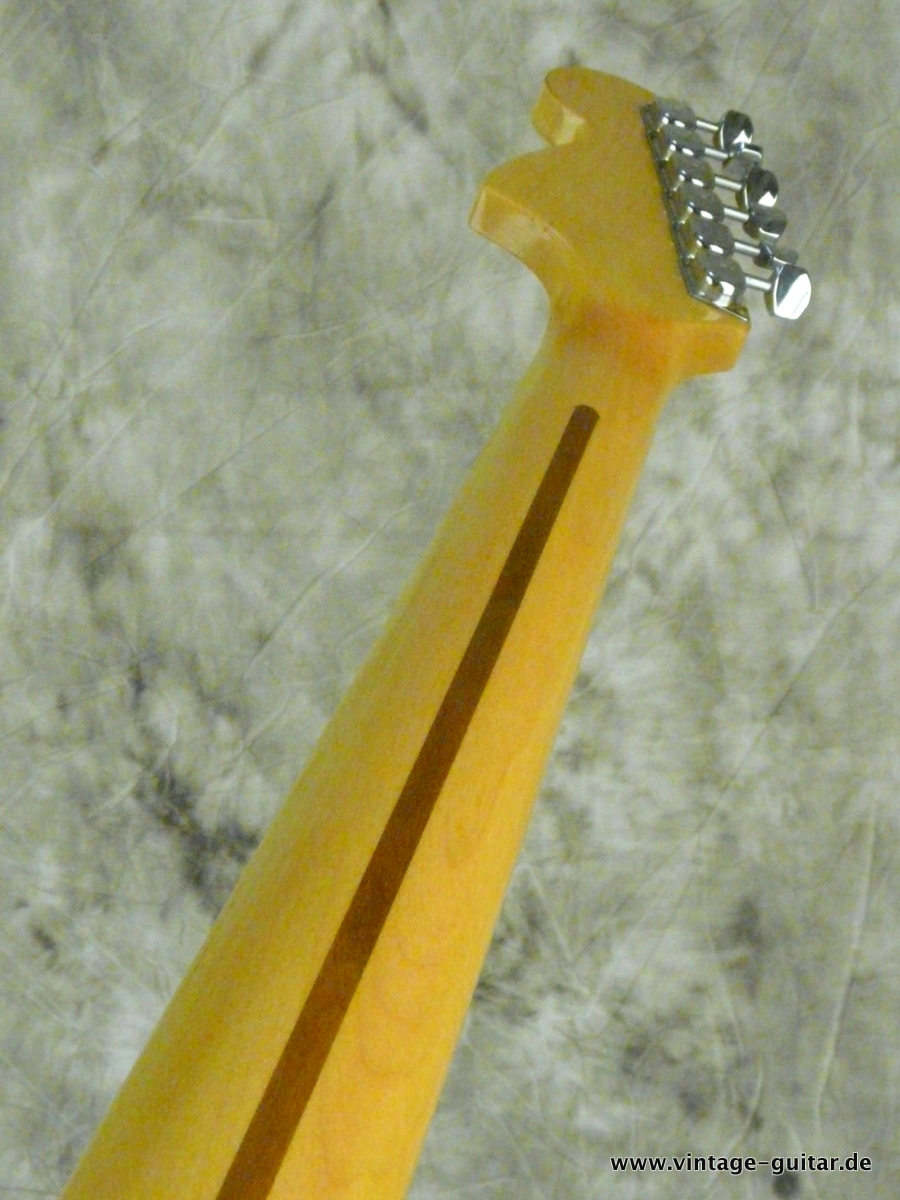Fender_Stratocaster-1980-winered-008.JPG