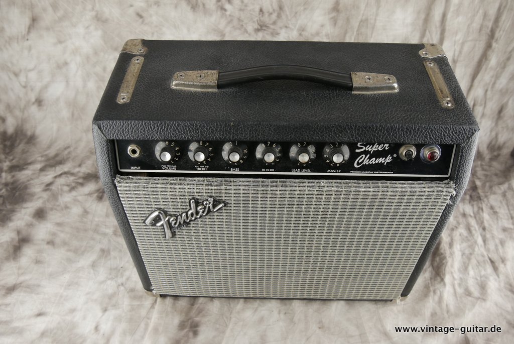 Fender-Super-Champ-1982-Rivera-EV-Speaker-002.JPG