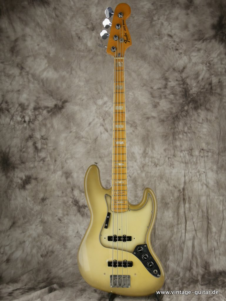 Fender-Jazz-Bass-1978-Antigua-001.JPG