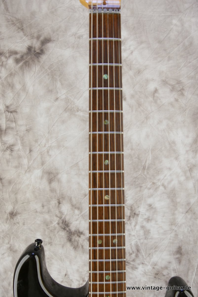 Fender_Stratocaster__American_Deluxe_HSS_Montego_Black_2004-011.JPG