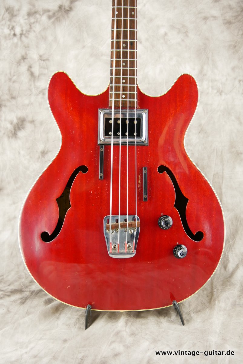 Guild-Bass-Starfire-cherry-1967-004.JPG