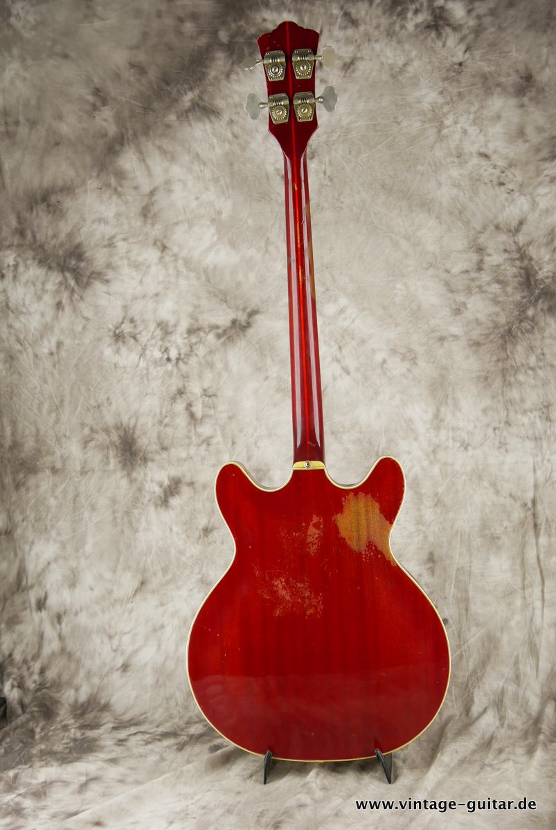 Guild-Bass-Starfire-cherry-1967-005.JPG