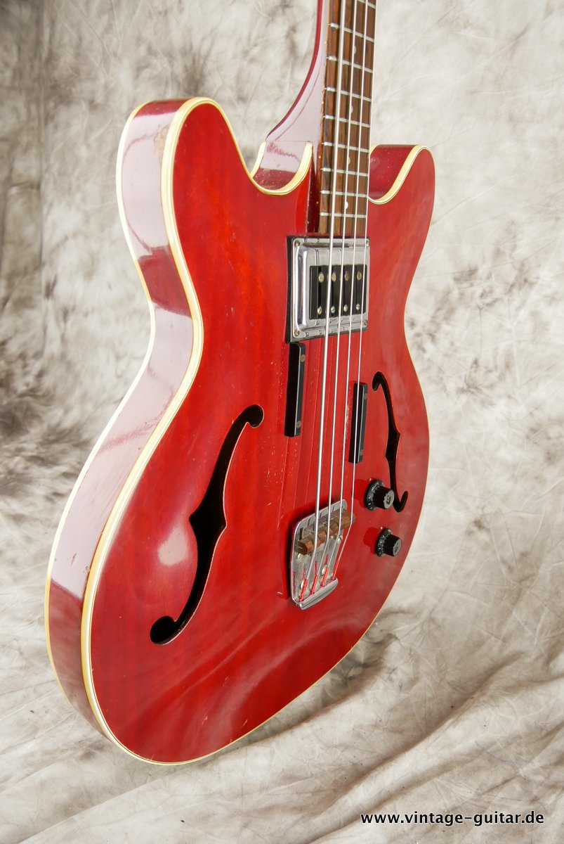 Guild-Bass-Starfire-cherry-1967-011.JPG