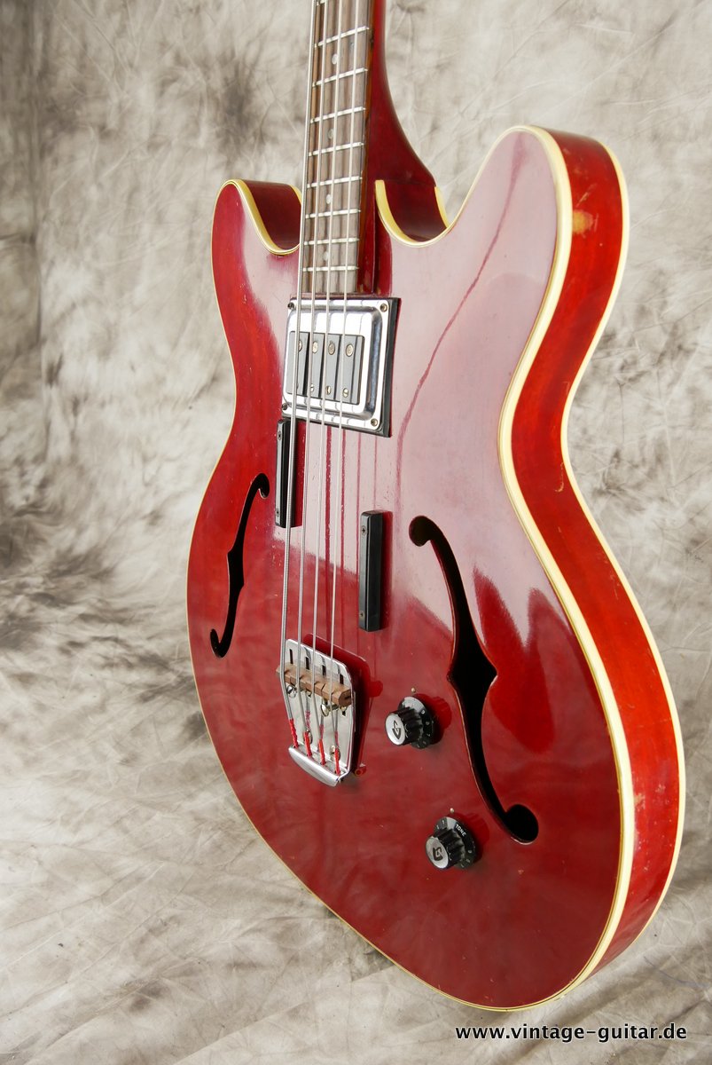 Guild-Bass-Starfire-cherry-1967-012.JPG