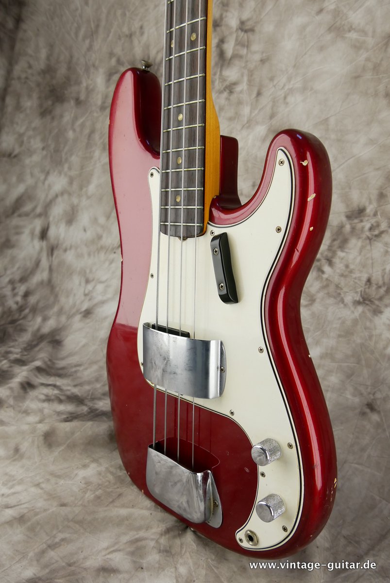 Fender-Precision-Bass-1966-Candy-Apple-Red-005.JPG