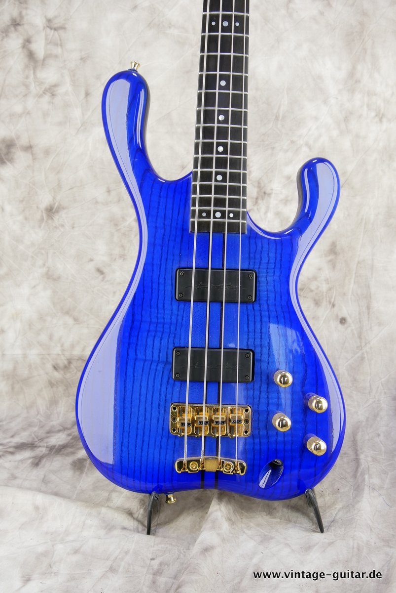 Nigar-Bass-1994-blue-002.JPG