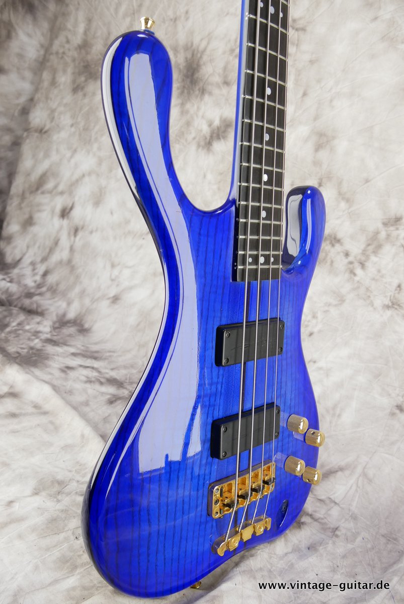 Nigar-Bass-1994-blue-004.JPG