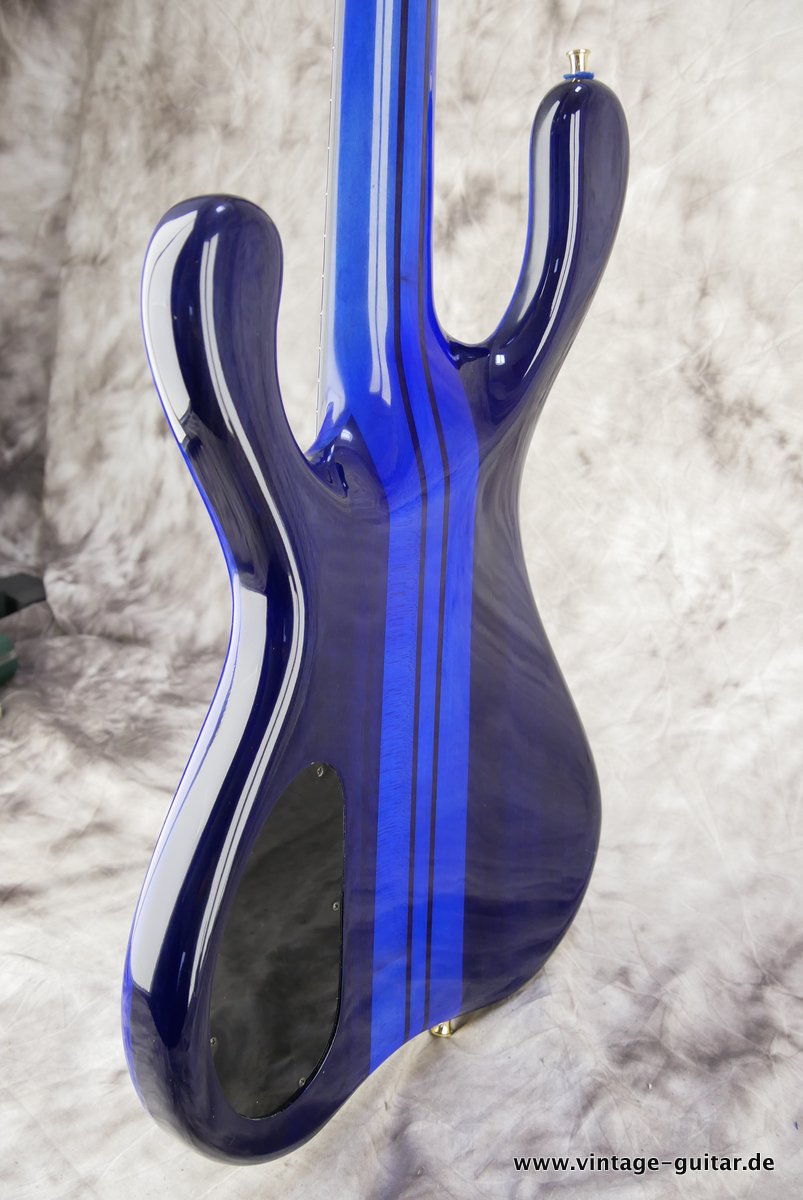 Nigar-Bass-1994-blue-006.JPG