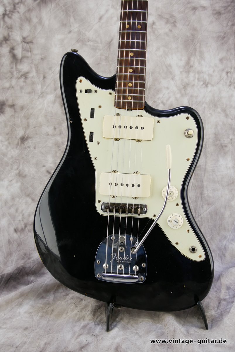 Fender-Jazzmaster-1963-black-matching-headstock-002.JPG