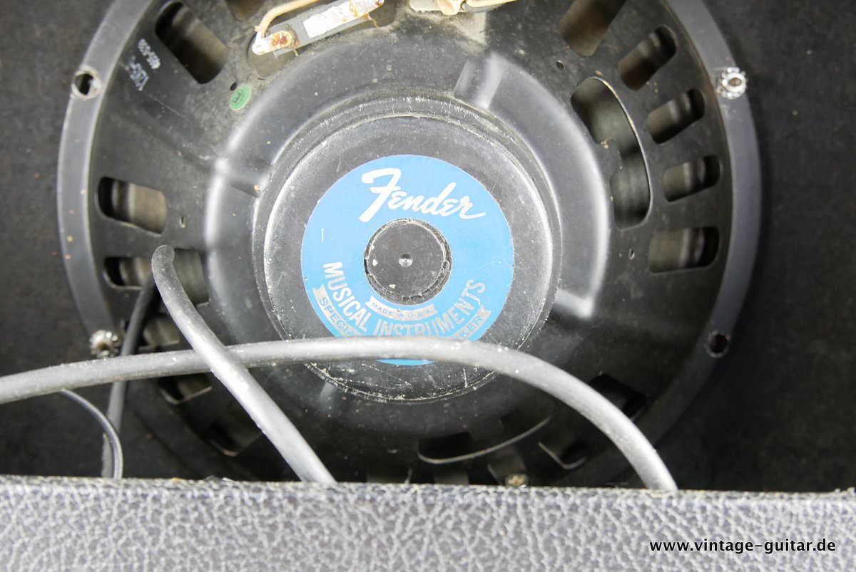 Fender-Deluxe-Reverb-1964-Blackface-012.JPG