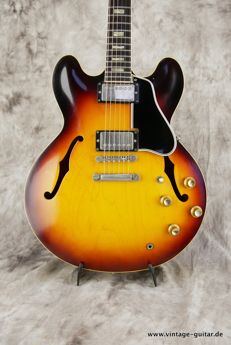 Gibson_ES-335_TD_sunburst_PAF_stoptail_1962-003.JPG