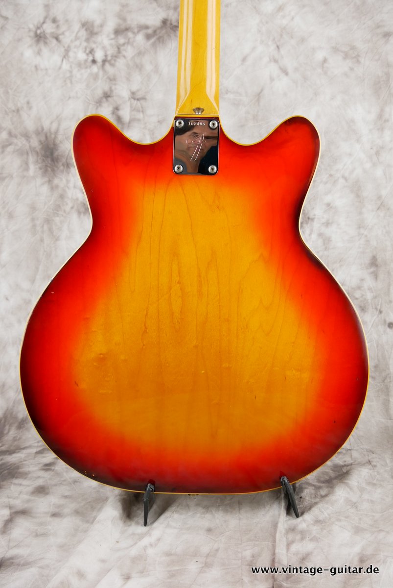 Fender-Coronado-XII-1967-003.JPG