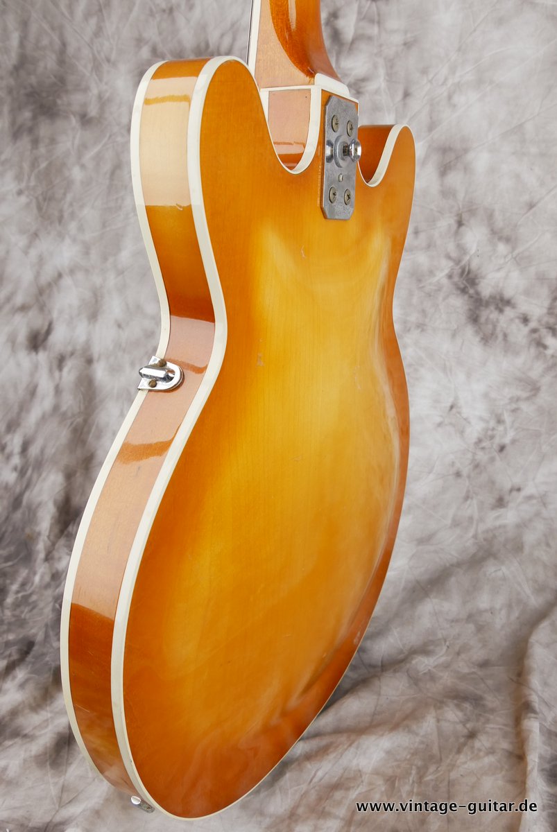 Vox-Cougar-Bass-1966-007.JPG