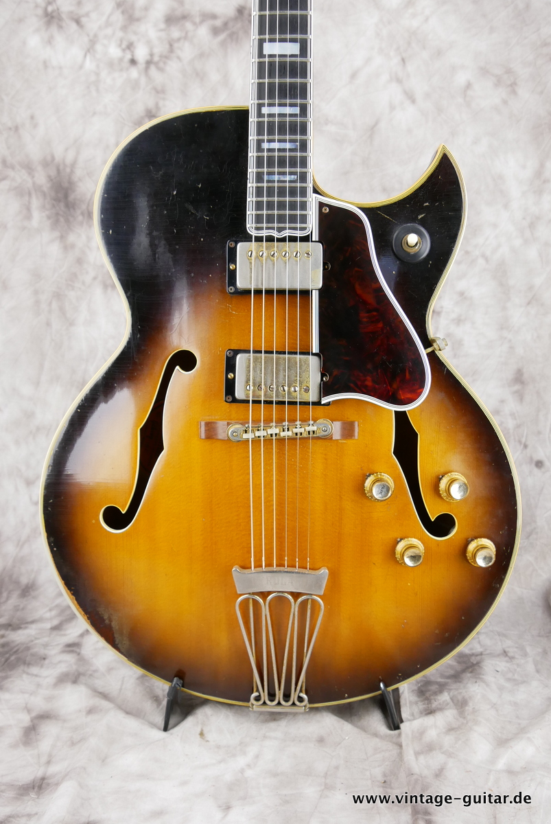 Gibson_Byrdland_sunburst_1966-003.JPG