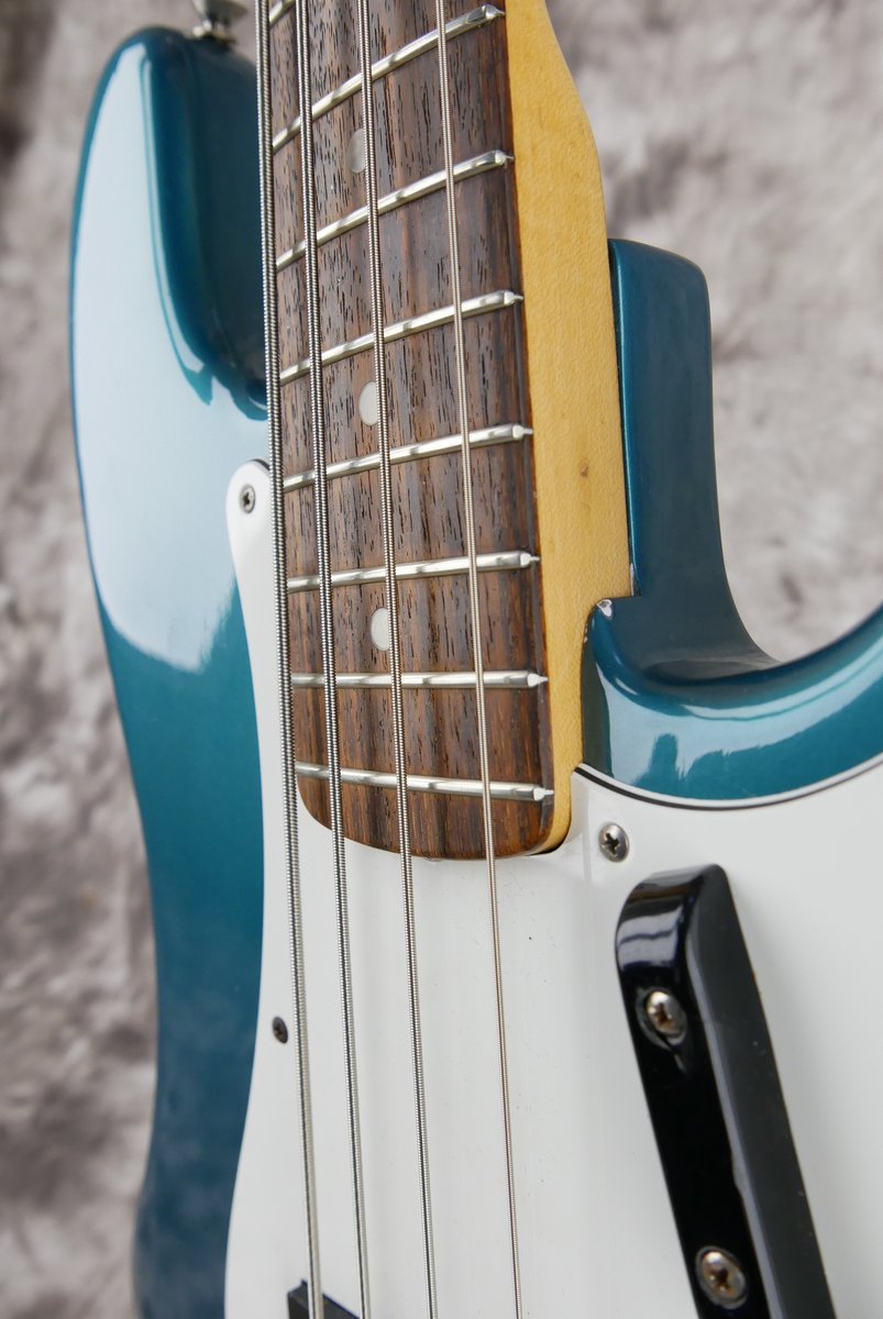 Fender-Precision-Bass-1971-oecean-turquoise-blue-018.JPG
