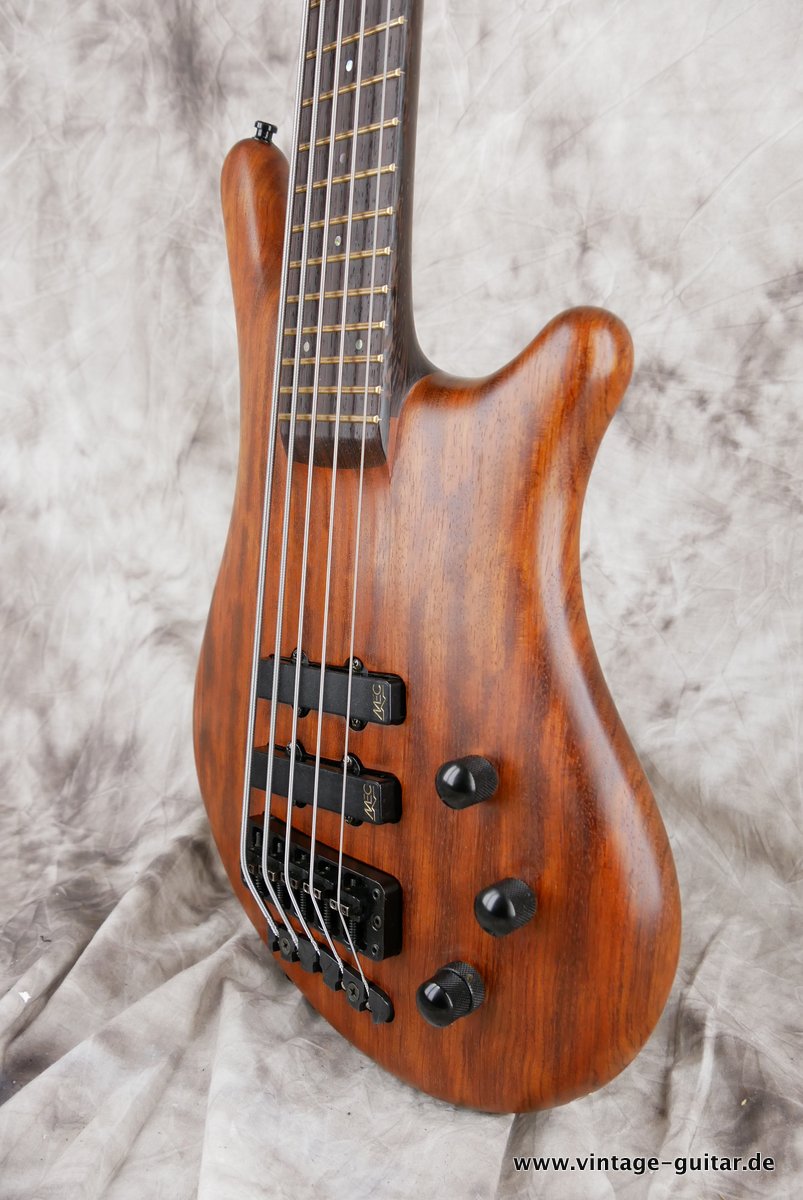 Warwick-Thumb-Bass-1990-5-string-005.JPG