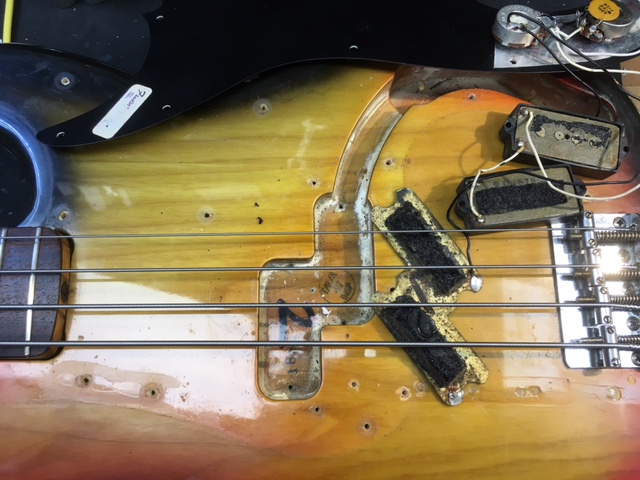 Fender-Precision-Bass-1978-Lake-022.JPG