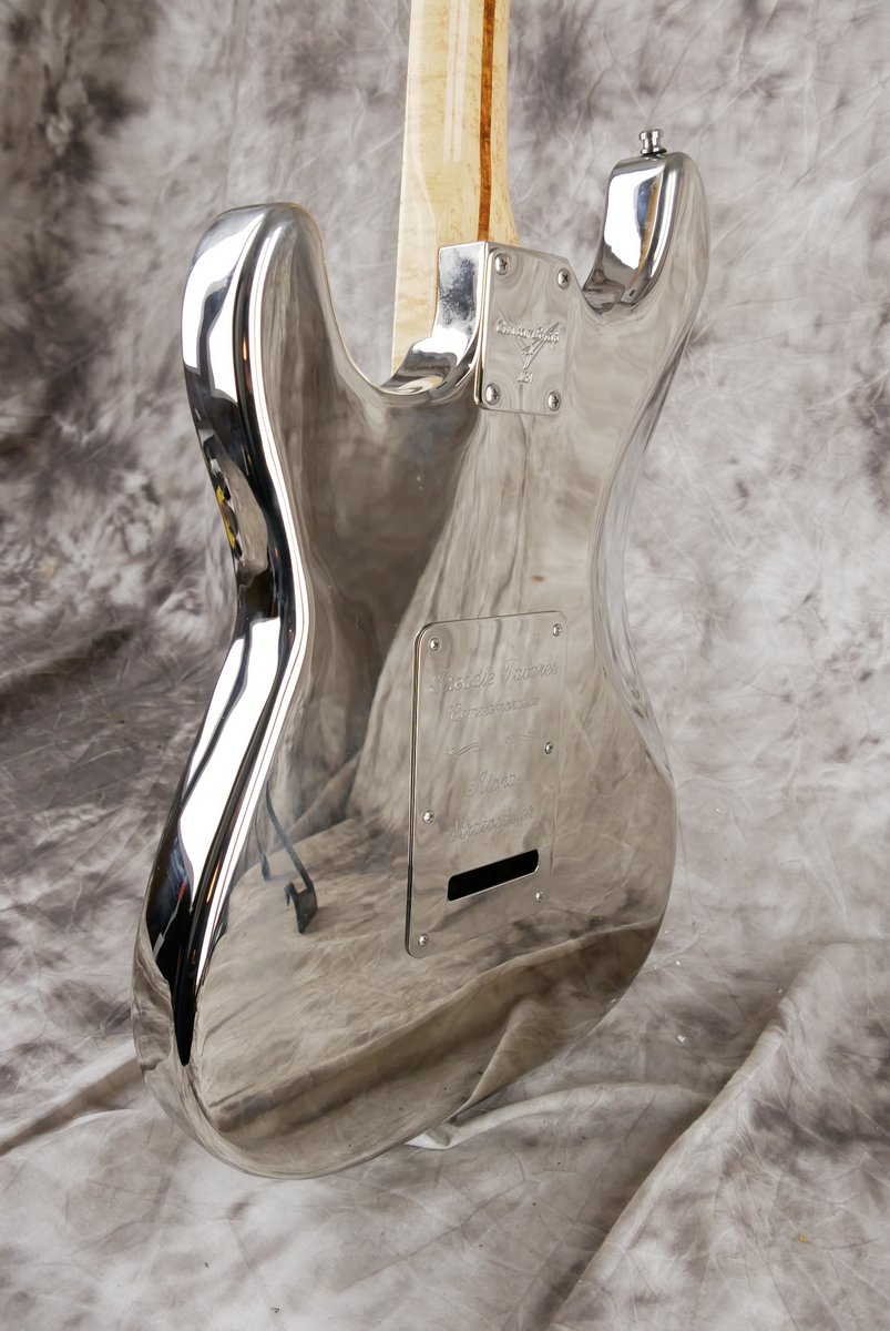 Fender-Aloha-Stratocaster-Freddie-Tawares-Commemorative-Linited-Edition-1995-006.JPG