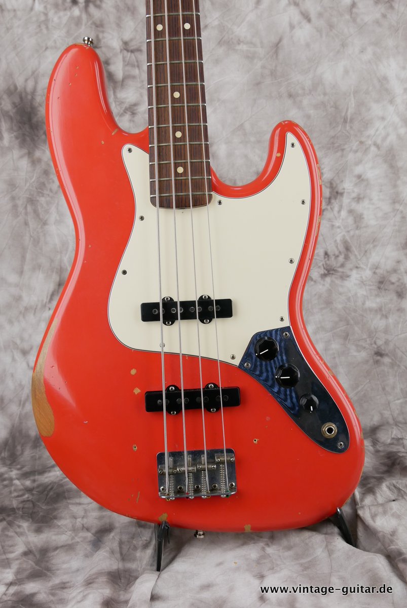 Fender-Jazz-Bass-60s-reissue-sunburst-roadworn-002.JPG