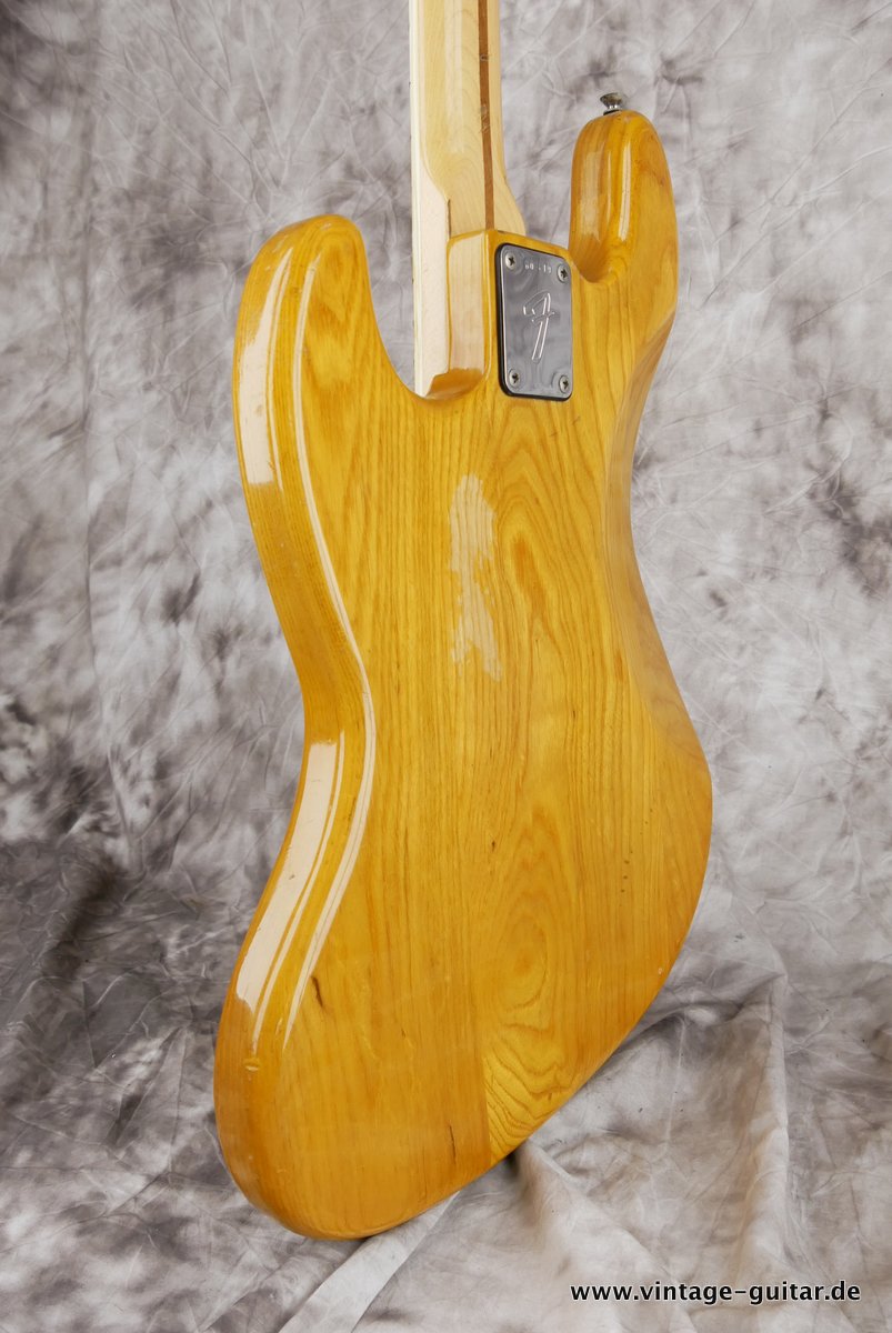 Fender-Jazz-Bass-1974-natural-006.JPG
