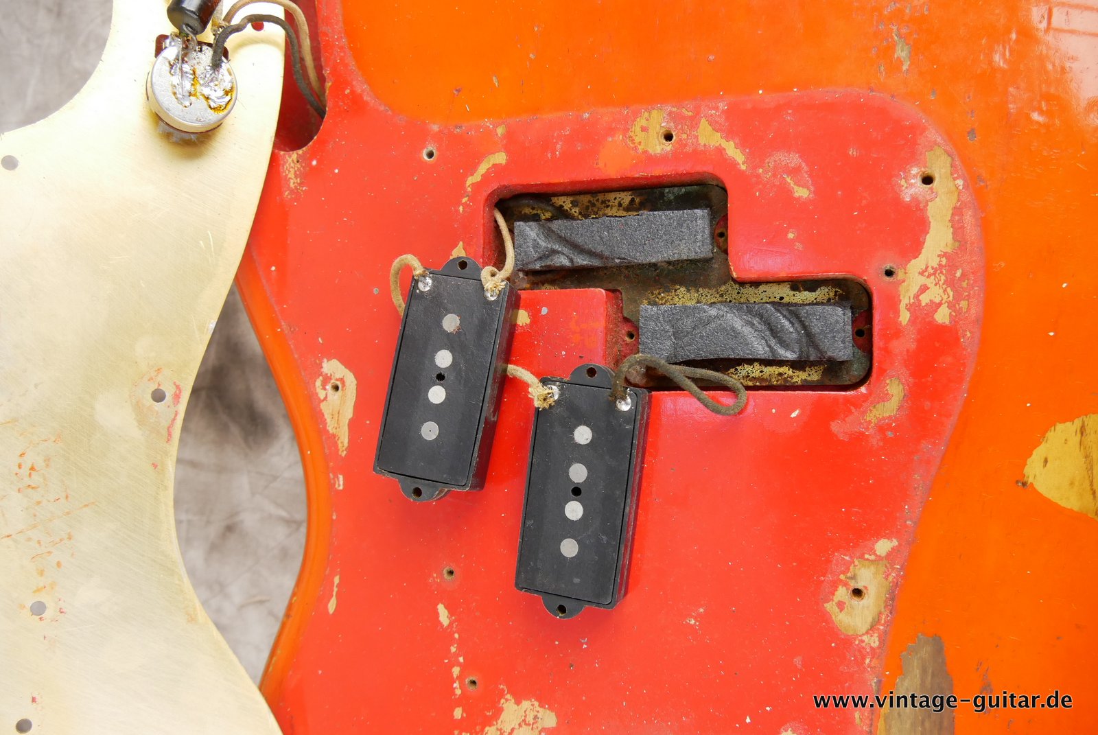 Fender-Precision-Bass-1959-slabboard-021.JPG