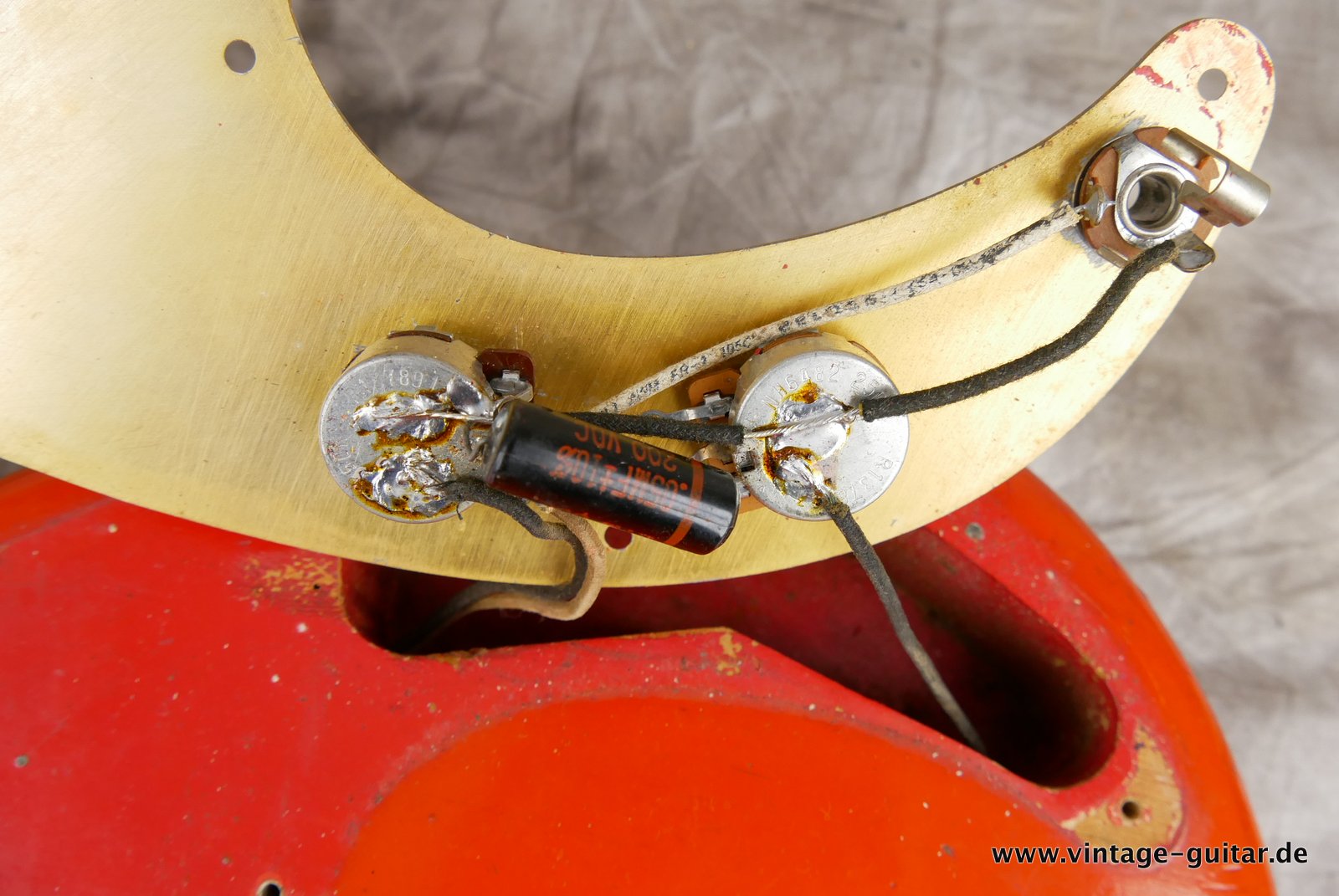 Fender-Precision-Bass-1959-slabboard-024.JPG