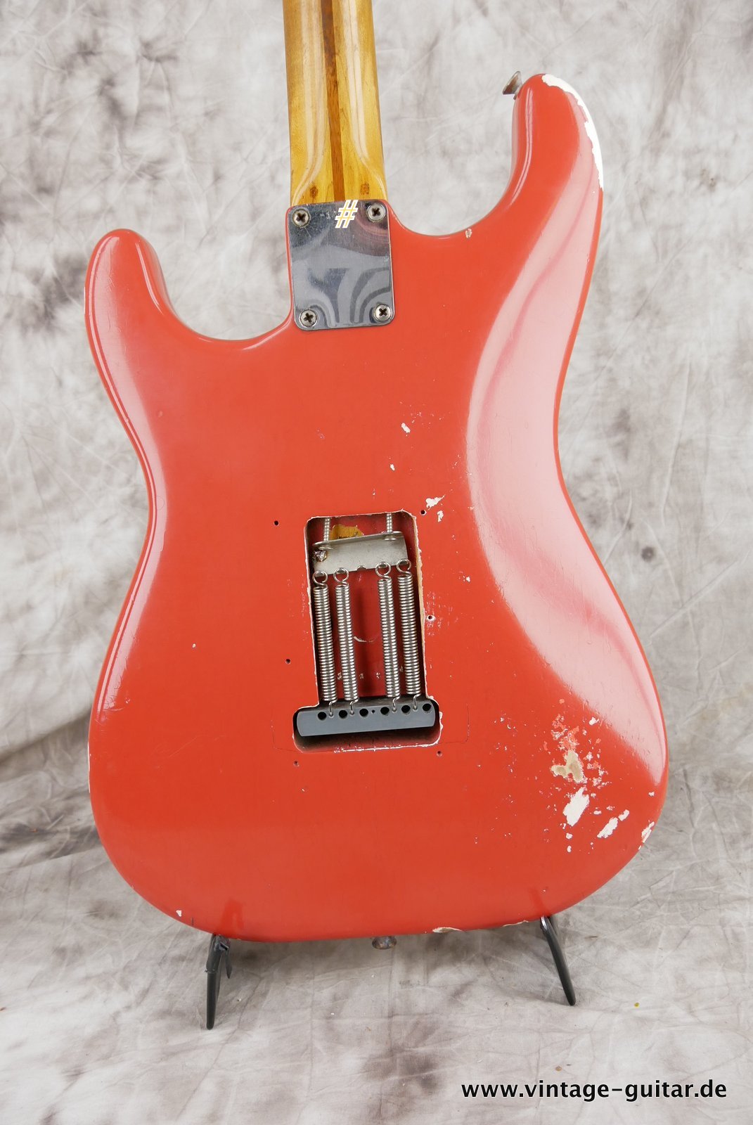 Fender-Stratocaster-1957-fiesta-red-004.JPG