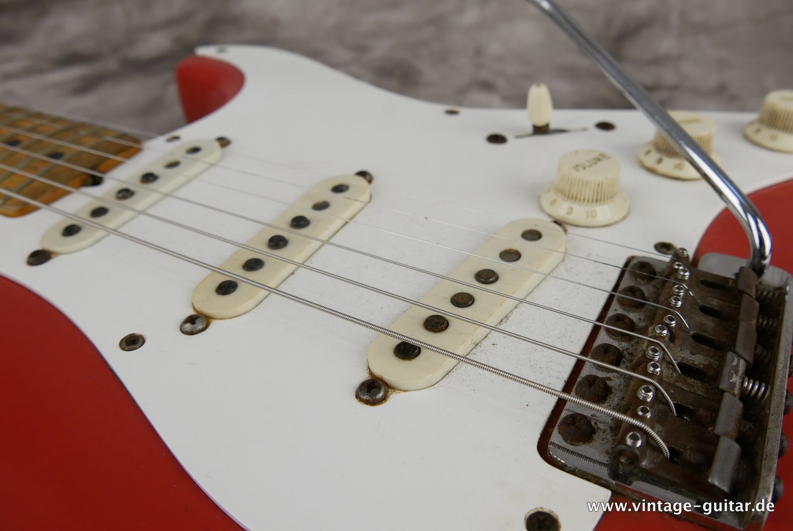 Fender-Stratocaster-1957-fiesta-red-017.JPG