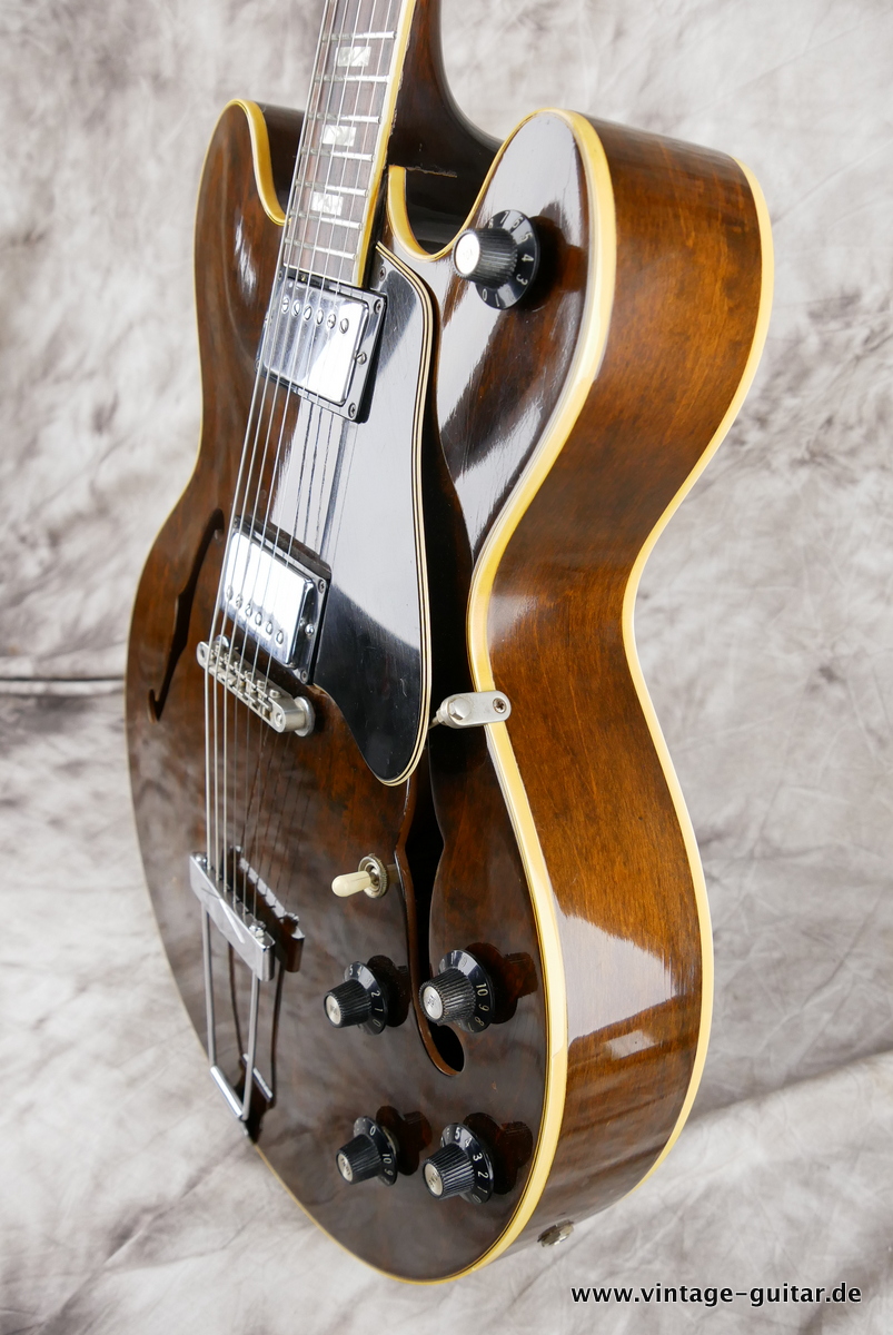 Gibson_ES_150_TD_walnut_1969-006.JPG