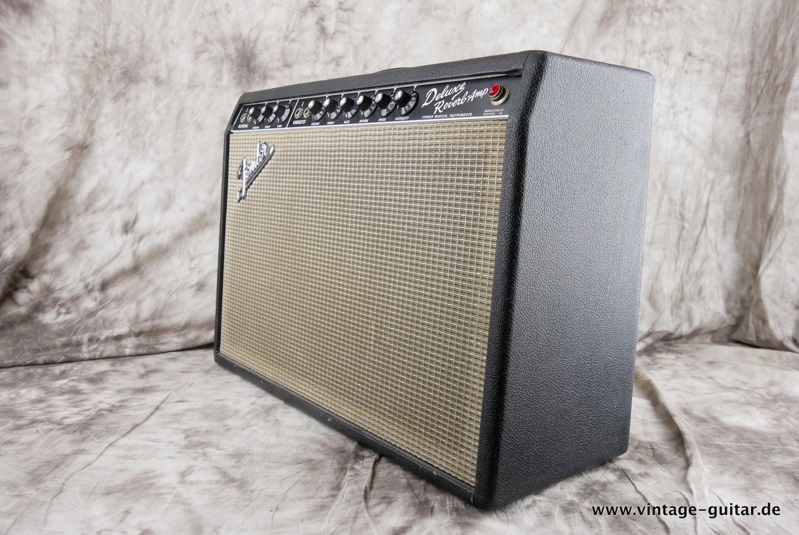 Fender-Deluxe-Reverb-1966-Blackface-004.JPG