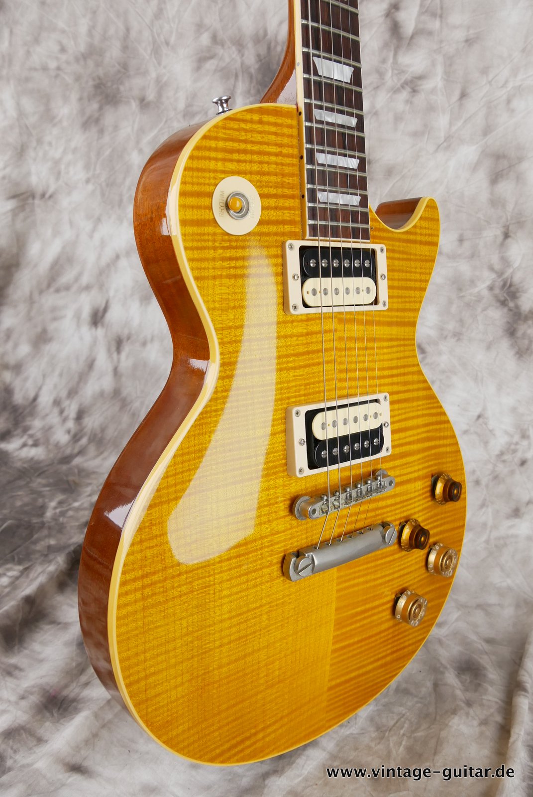 Gibson-Les-Paul-Stanrad-1958-Historic-Collection-R8-2002-005.JPG