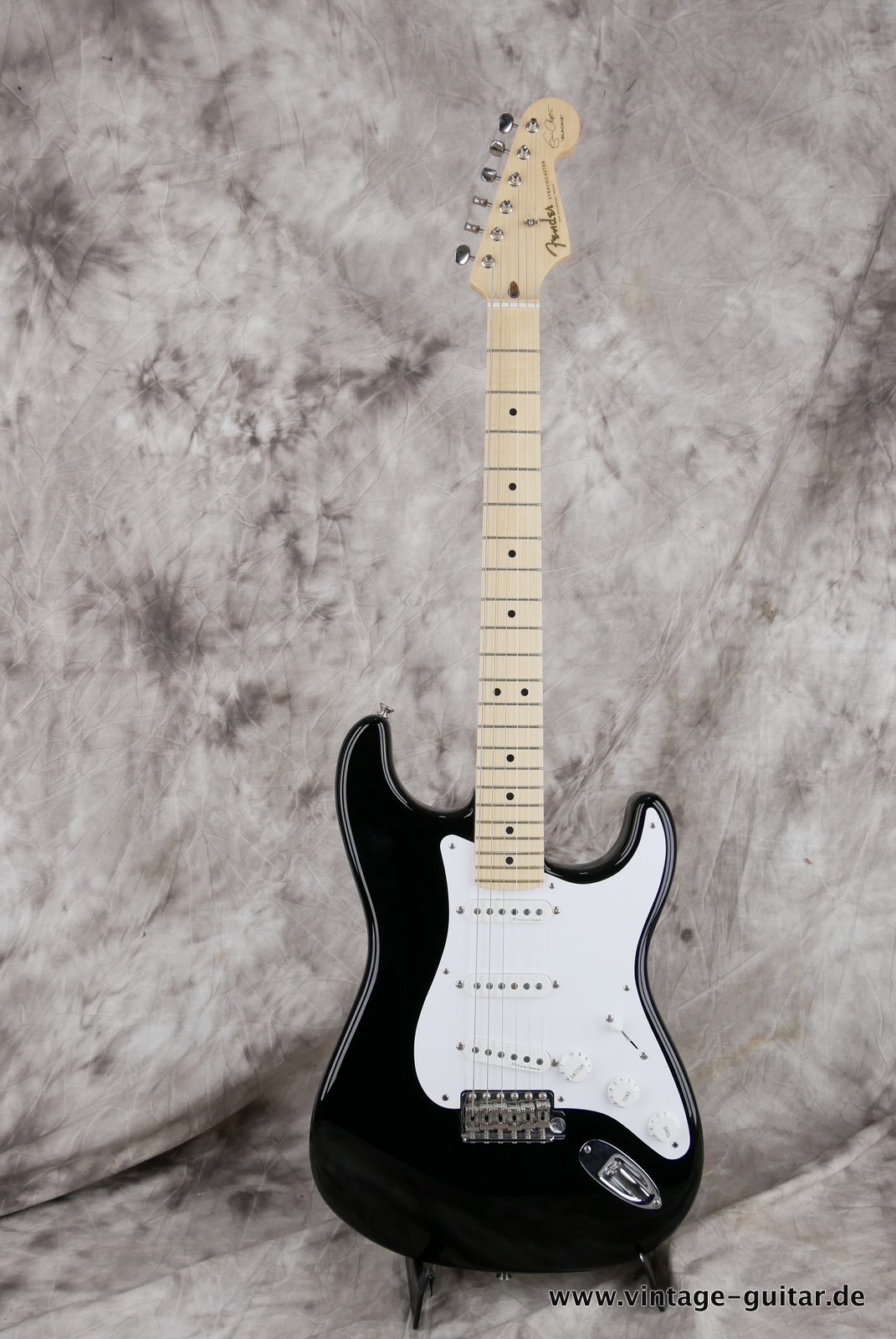 Fender-Stratocaster-Eric-Clapton-Signature-Blackie-2019-001.JPG
